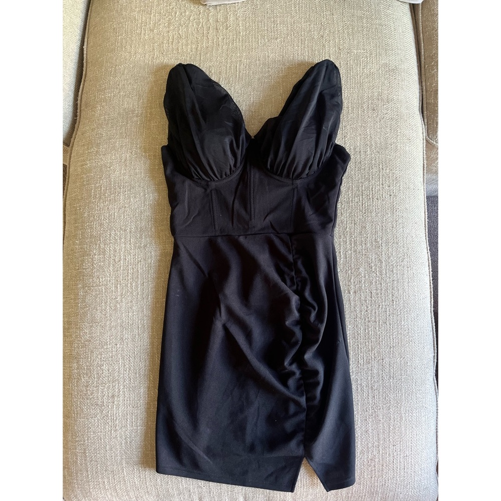 Size Small Windsor Cocktail dress never worn